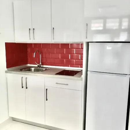 Homeforguest Listen To The Waves By Canteras